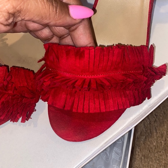 Red suede ruffle tassel sandals - Picture 2 of 7